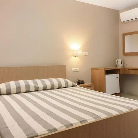Morfeas Hotel