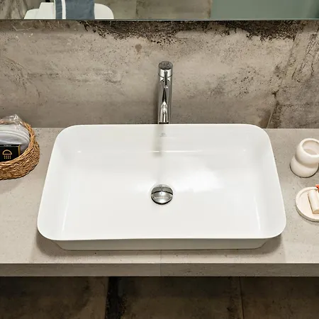 Готель Morfeas 2*