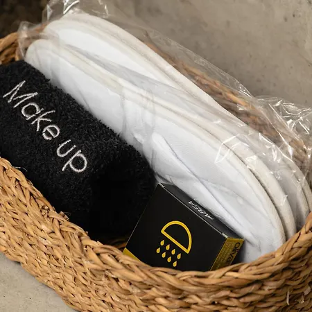 Готель Morfeas 2*