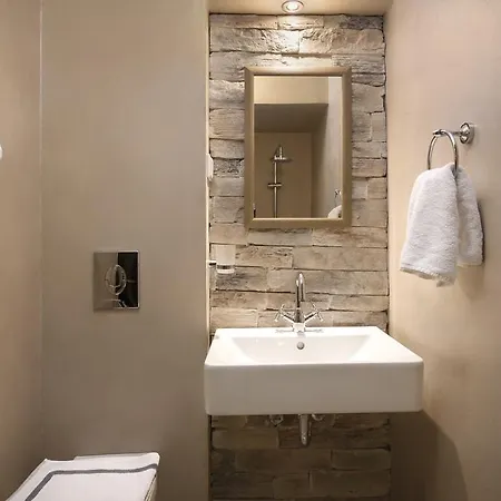 فندق Morfeas خانيا