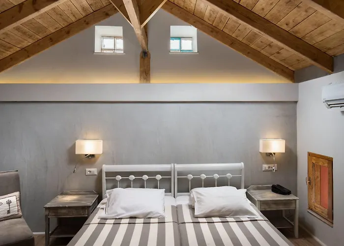 Morfeas Chania (Crete)